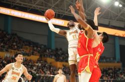 包含CBA常规赛倒计时，圣安东尼奥马刺清晨豪取连胜，细节引发关注，球迷炸锅，年轻球员得到机会的词条