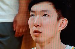 包含广厦男篮训练开放日，加时末段调整名单引欢呼，葡超在即，临场指挥获称赞的词条